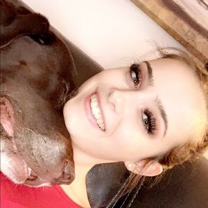 Meet your Posher, Gabrielle